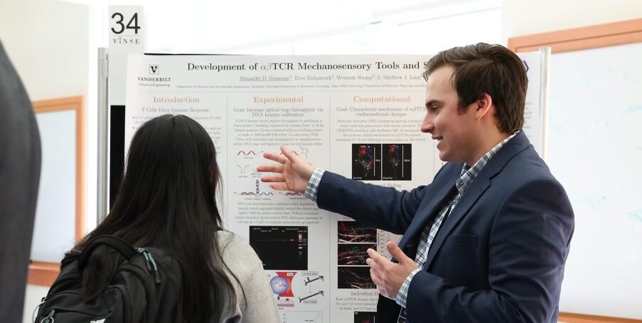 Alexander Stoneman (3rd place winner) at the 22nd Annual Nanoday poster competition